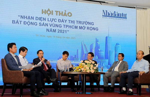Hội thảo "Nhận diện lực đẩy phát triển thị trường bất động sản vùng TP. HCM mở rộng năm 2021”