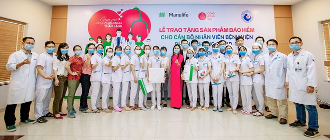 Manulife Việt Nam: Tri ân đội ngũ bác sĩ tại các bệnh viện phụ sản