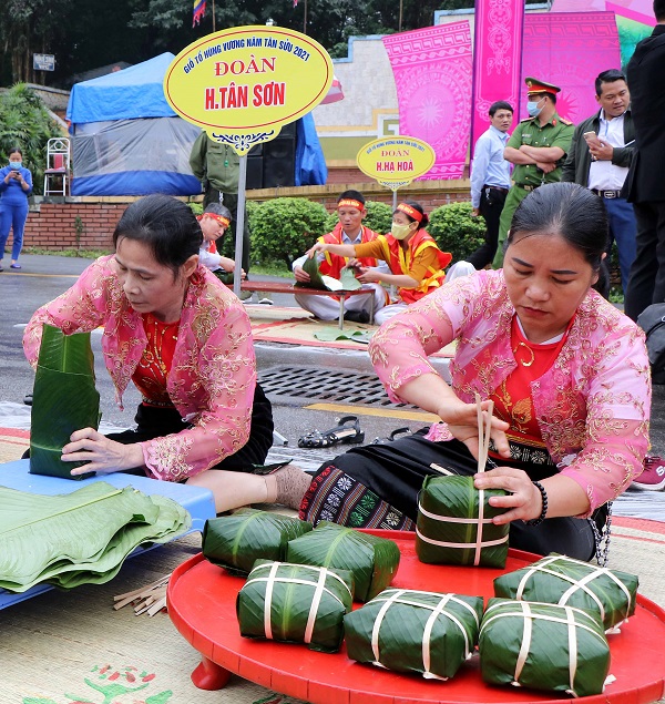 Giỗ Tổ Hùng Vương 2021: Bánh chưng, bánh giầy - sản vật văn hóa, tâm linh độc đáo