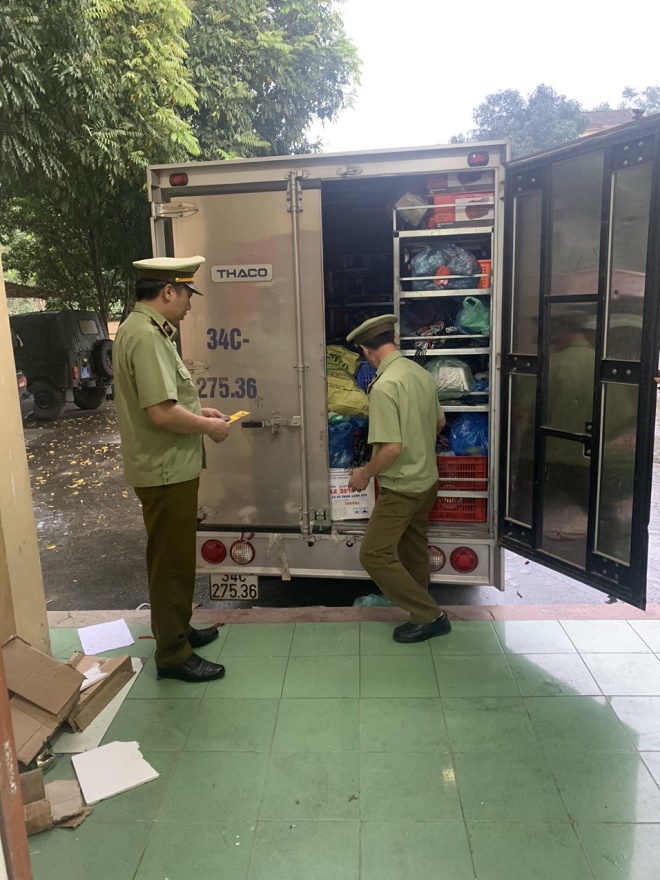 Yên Bái: Tịch thu hơn 700 máy vật tư nông nghiệp không chứng minh được nguồn gốc hợp pháp