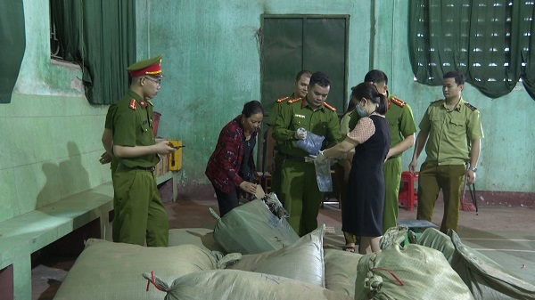 Bắc Giang: Thu giữ gần 1 tấn nguyên liệu thuốc bắc không rõ nguồn gốc