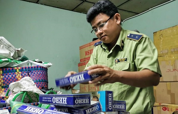 Thu giữ gần 5 nghìn bao thuốc lá ngoại nhập lậu