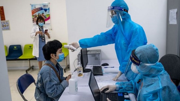 Công đoàn Y tế Việt Nam đề nghị hỗ trợ cán bộ y tế Campuchia khẩu trang chuyên dụng