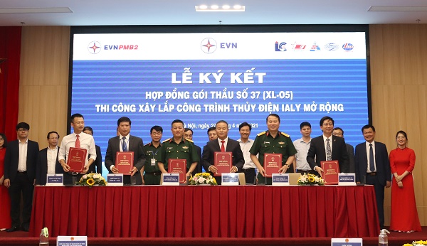 Ký kết Hợp đồng Gói thầu Thi công xây lắp Dự án Nhà máy thủy điện Ialy mở rộng