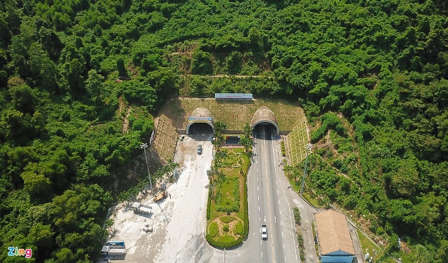 Với việc hoàn thành Hầm Hải Vân 2, tuyến đường này có 2 chiều riêng biệt