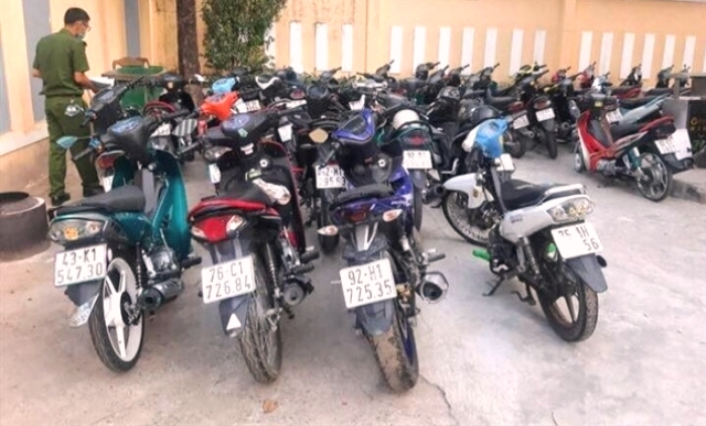 Công an (Đà Nẵng):Tạm giữ hơn 40 xe máy độ chế của nhóm “quái xế” tụ tập trên đèo Hải Vân