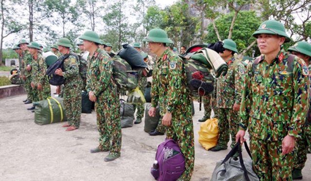 BCHQS tỉnh Thừa Thiên Huế điều động 38 sĩ quan, quân nhân chuyên nghiệp tăng cường cho BĐBP chốt cửa ngõ biên giới phòng chống dịch