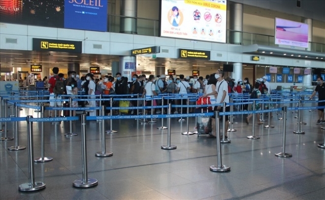 Hoạt động bay nội địa tại sân bay quốc tế Đà Nẵng vẫn diễn ra bình thường