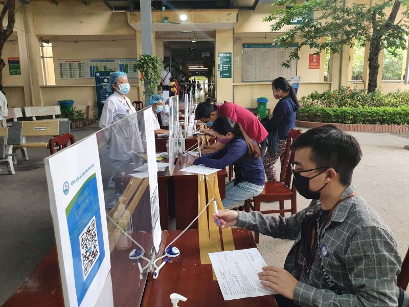 Dừng hoạt động của các cơ sở khám, chữa bệnh tư nhân để phòng, chống dịch Covid-19