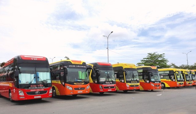 Các phương tiện có hành trình đi qua TP. Đà Nẵng không được dừng, đỗ để đón, trả khách sai quy định Các phương tiện có hành trình đi qua TP. Đà Nẵng không được dừng, đỗ để đón, trả khách sai quy định