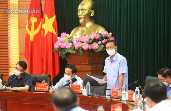 Đồng chí Nguyễn Văn Tùng chủ tịch UBND TP. Hải Phòng chỉ đạo tại hội nghị