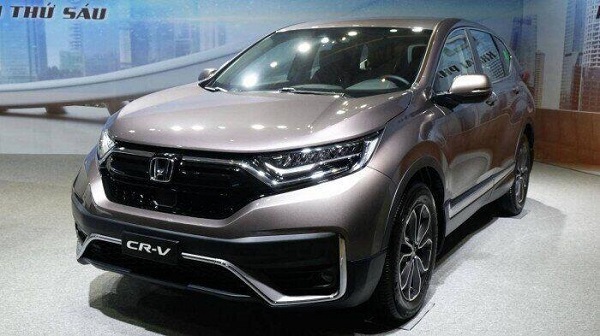 Honda CR-V ưu đãi đến 130 triệu đồng bao gồm 70 triệu tiền mặt và 60 triệu phụ kiện