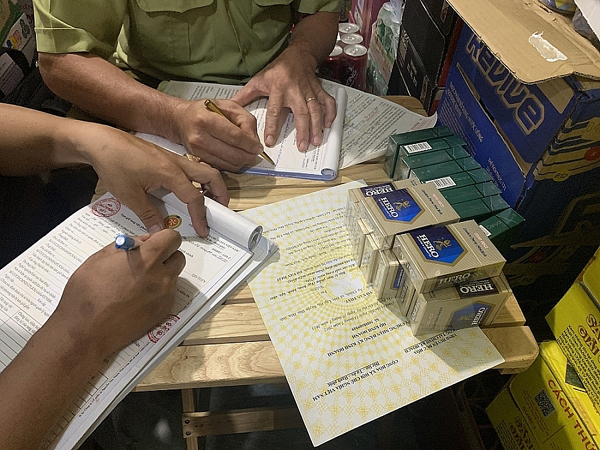 Bị xử phạt 3 triệu đồng đối với hành vi mua thuốc lá lậu