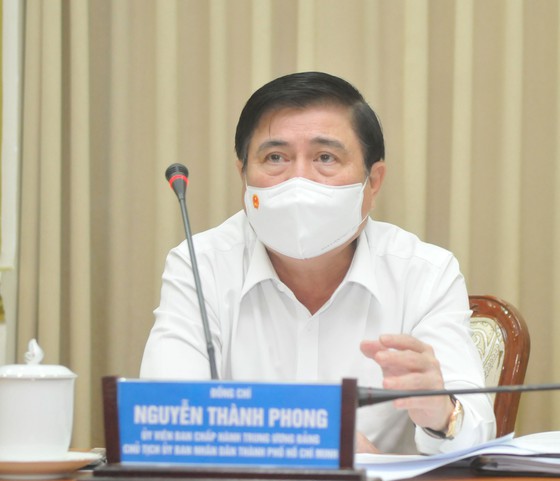 Chủ tịch UBND TPHCM Nguyễn Thành Phong chủ trì cuộc họp Ban Chỉ đạo phòng chống dịch Covid-19 TPHCM diễn ra vào ngày 10/5