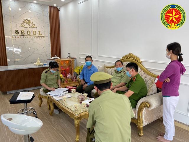Nghệ An: Xử phạt cơ sở kinh doanh không chấp hành lệnh đóng cửa phòng, chống dịch