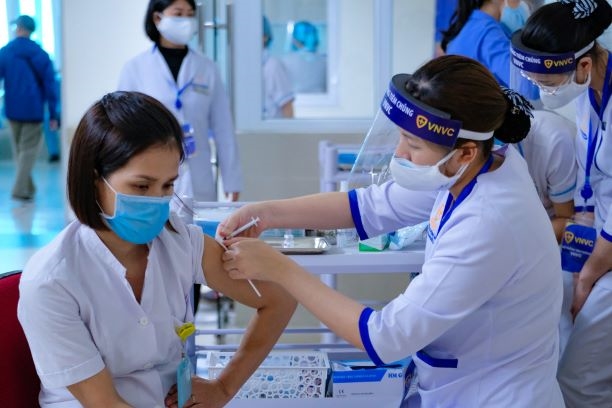 Sáng 11/5, đã có 892.454 người Việt Nam tiêm chủng vắc xin phòng Covid-19