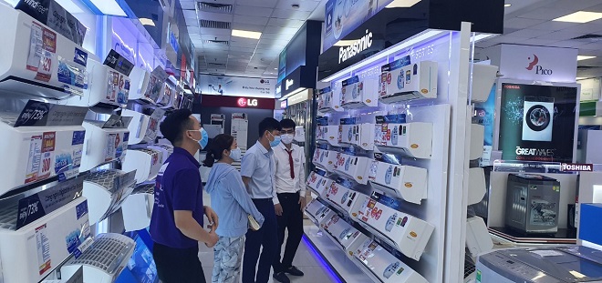 Chuẩn bị bước vào cao điểm nắng nóng, siêu thị điện máy ế ẩm vì Covid-19 bùng phát
