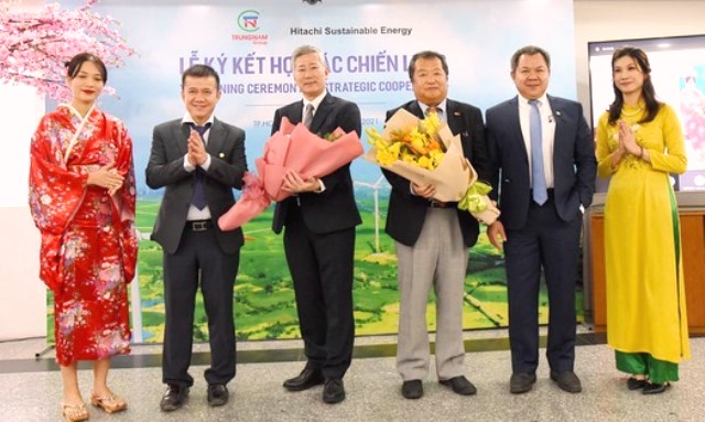 Trung Nam Group ký kết hợp tác chiến lược với Công ty Hitachi Sustainable Energy