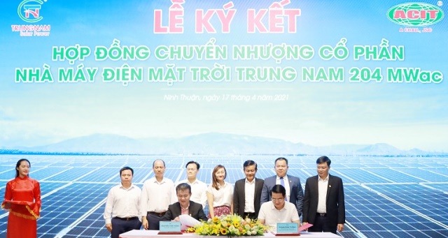 Nhà máy Điện mặt trời Trung Nam Thuận Bắc được Trung Nam Group khởi công vào tháng 7/2018, vốn đầu tư gần 5.000 tỷ đồng, nằm trên địa bàn xã Lợi Hải và xã Bắc Phong, huyện Thuận Bắc, tỉnh Ninh Thuận.