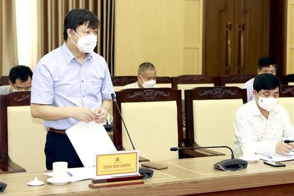 Phó Viện trưởng Viện Vệ sinh dịch tễ Trung ương Trần Như Dương phát biểu tại buổi làm việc