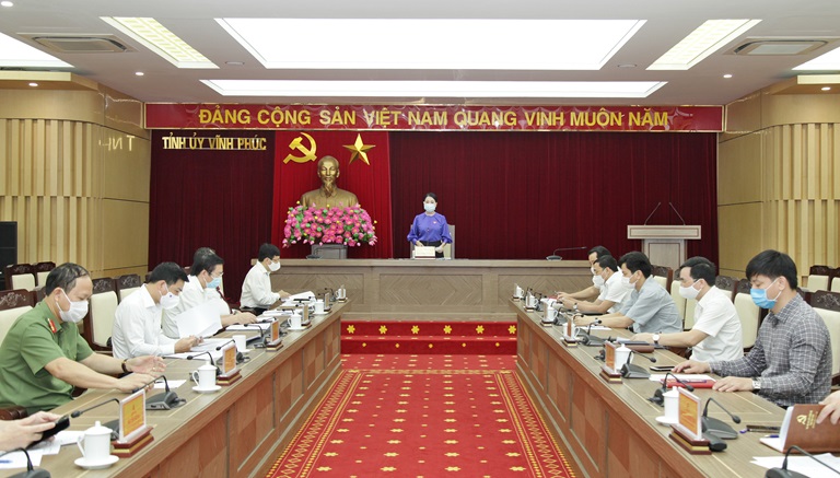 Vĩnh Phúc hỗ trợ tiền với người cách ly tập trung, miễn phí tiêm vắc xin