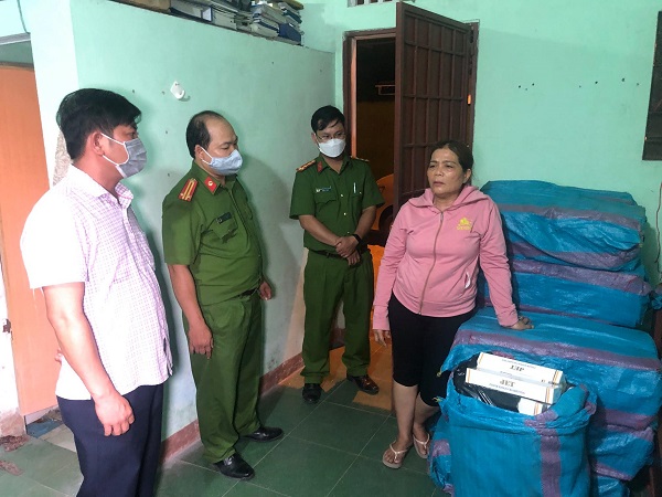 Quảng Ngãi: Phát hiện trên 50 nghìn bao thuốc Jet nhập lậu
