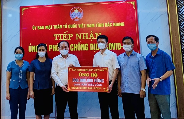 EVN ủng hộ Bắc Ninh, Bắc Giang và Đà Nẵng 1,5 tỷ đồng phòng chống dịch Covid-19