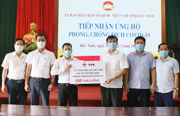 Bắc Ninh tiếp nhận ủng hộ phòng chống dịch Covid-19 từ EVN