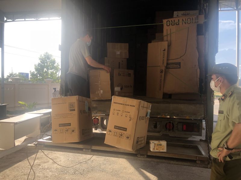 Cục QLTT Bình Thuận vừa ra thông báo tìm chủ sở hữu hợp pháp lô hàng 5.000 hộp khẩu trang hiệu KJ KIDS Cục QLTT Bình Thuận vừa ra thông báo tìm chủ sở hữu hợp pháp lô hàng 5.000 hộp khẩu trang hiệu KJ KIDS