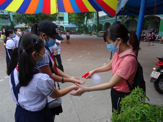 TPHCM: Thực hiện nghiêm túc quy định tạm ngưng các hoạt động dạy học đảm bảo phòng, chống dịch Covid-19