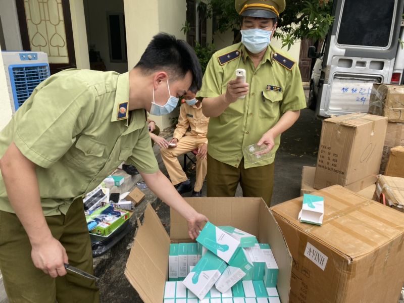 Lạng Sơn: Tạm giữ 200 máy đo nhiệt kế hồng ngoại không hóa đơn chứng từ