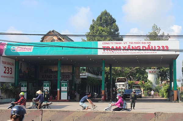 Liên quan đến vụ 2,7 triệu lít xăng giả, bắt thêm một chủ doanh nghiệp xăng dầu ở Đồng Nai