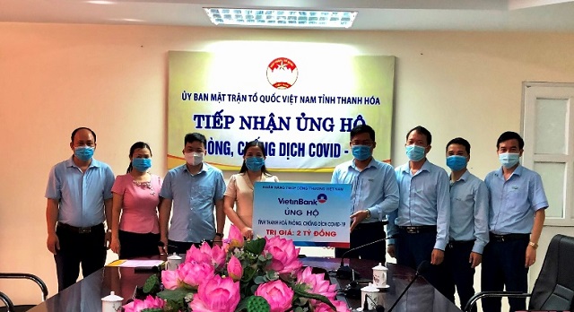 VietinBank chi nhánh Thanh Hóa ủng hộ 2 tỷ đồng phòng, chống dịch Covid - 19