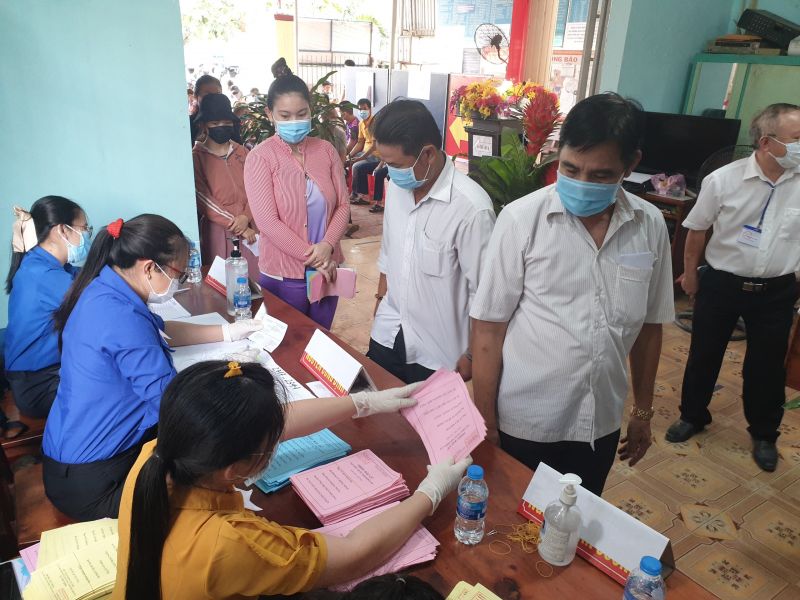 Cử tri Bình Dương đi bầu cử trong tình hình dịch được kiểm soát