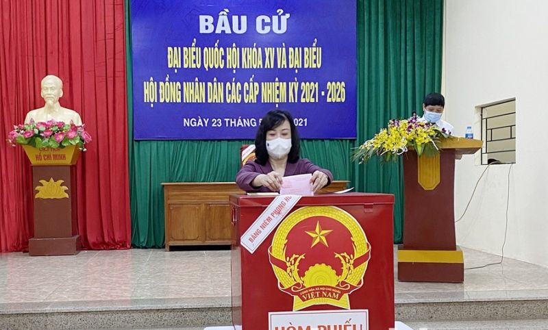 Bắc Ninh: Bí thư Tỉnh ủy Đào Hồng Lan dự khai mạc, bỏ phiếu bầu cử tại thành phố Bắc Ninh