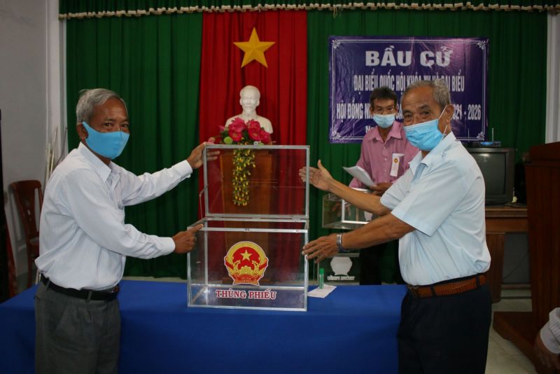 Long An: Cử tri huyện Vĩnh Hưng bầu cử đại biểu Quốc hội khóa XV và đại biểu HĐND các cấp