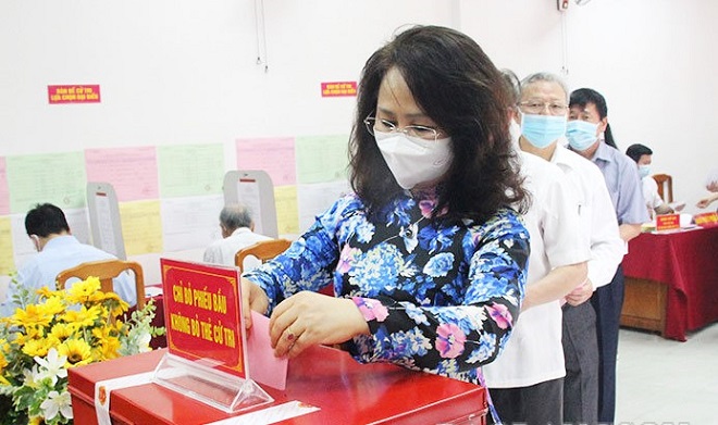 Bí thư Tỉnh ủy Lạng Sơn, Lâm thị Phương Thanh bỏ phiếu bầu cử