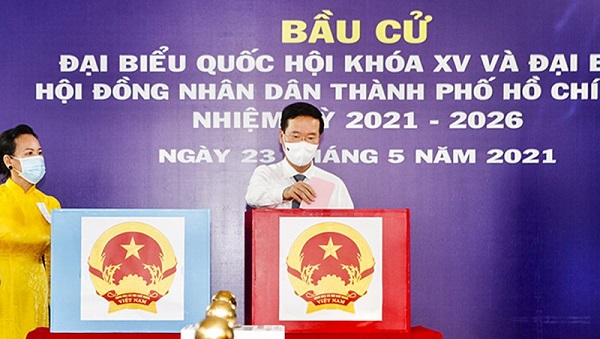 Thường trực Ban Bí thư Võ Văn Thưởng bỏ phiếu bầu cử