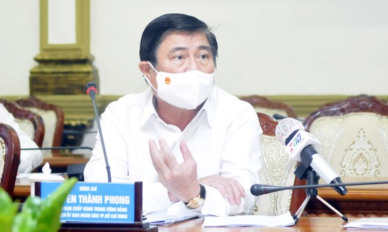 Chủ tịch UBND TPHCM Nguyễn Thành Phong phát biểu chỉ đạo. Ảnh: CAO THĂNG