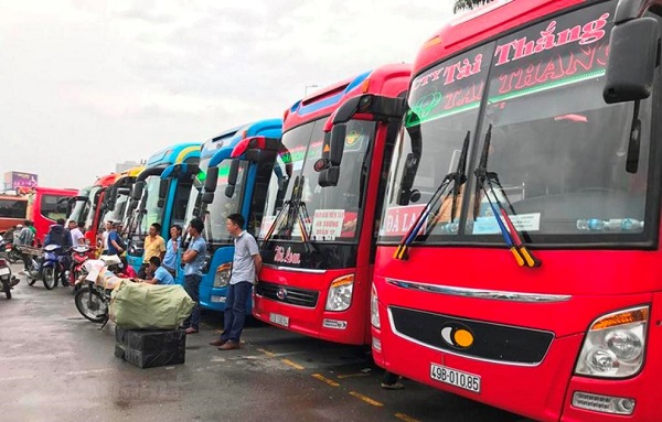 Bộ Tài chính đề xuất giảm thu đối với 30 khoản phí, lệ phí