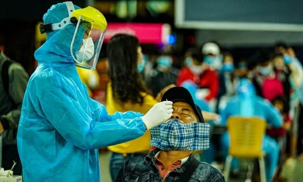 TP.HCM tạm dừng hoạt động dịch vụ hớt tóc, gội đầu