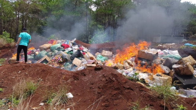 Gia Lai: Tiến hành tiêu hủy hàng chục ngàn sản phẩm hàng hóa vi phạm