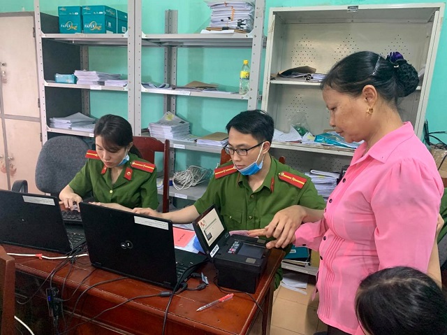 Thanh Hóa đạt chỉ tiêu cấp gần 2,4 triệu thẻ căn cước công dân gắn chíp điện tử