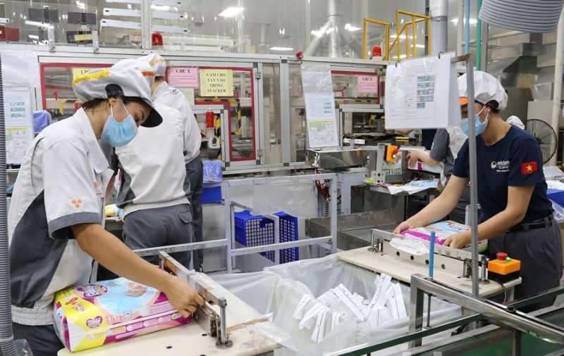 Các doanh nghiệp giảm tối thiểu 50% số lượng công nhân đi làm việc trong nhà máy (Ảnh: bacninh.gov.vn)