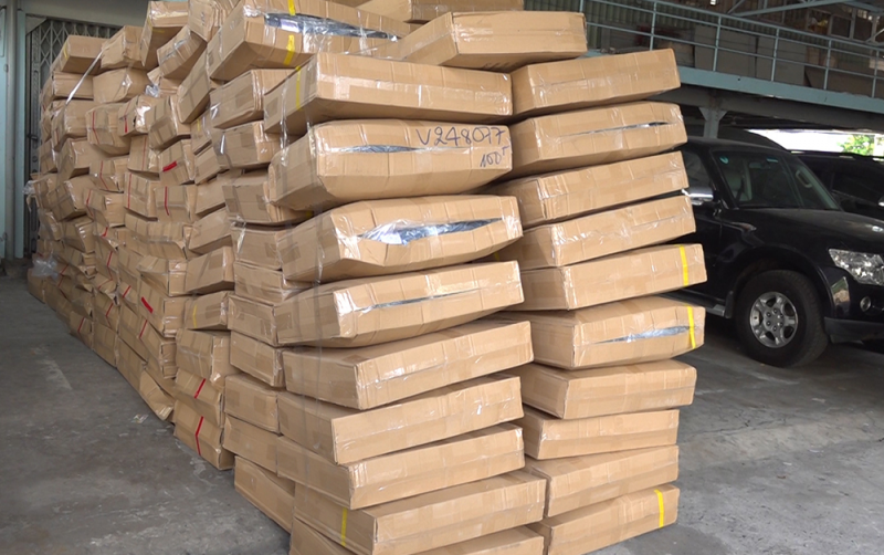 An Giang: Bắt xe tải chở trên 200 thùng nệm ngoại nhập không chứng từ