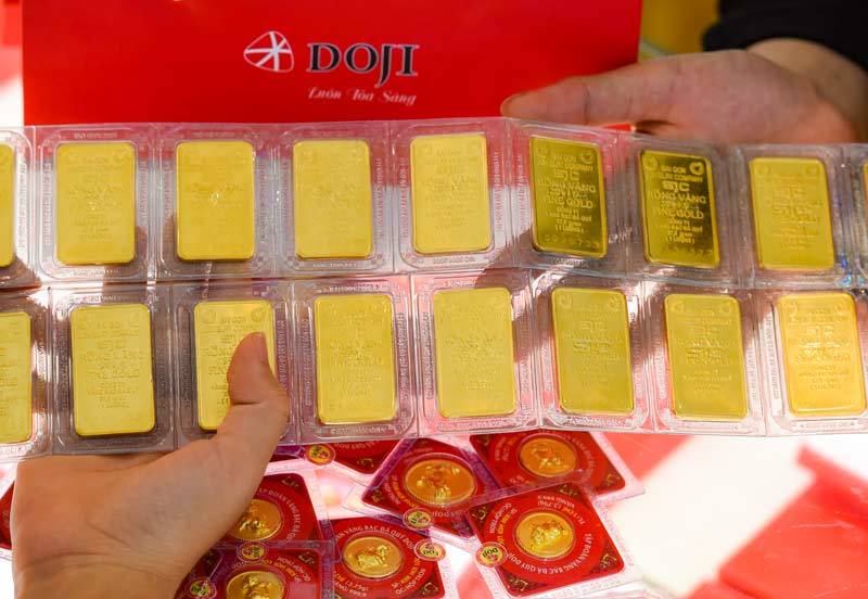 Giá vàng hôm nay 3/6: Lạm phát đẩy giá vàng cán mốc 1.900 USD