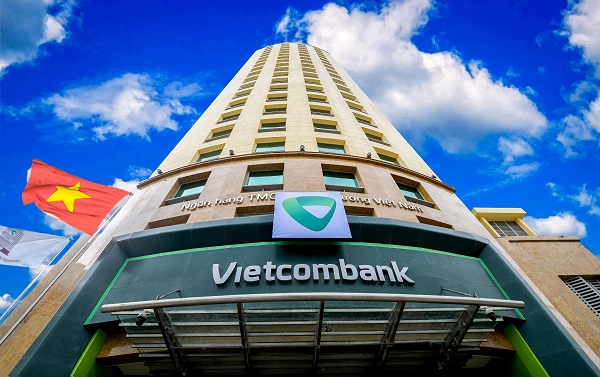 Vietcombank miễn phí chuyển tiền ủng hộ Quỹ vắc xin phòng Covid-19