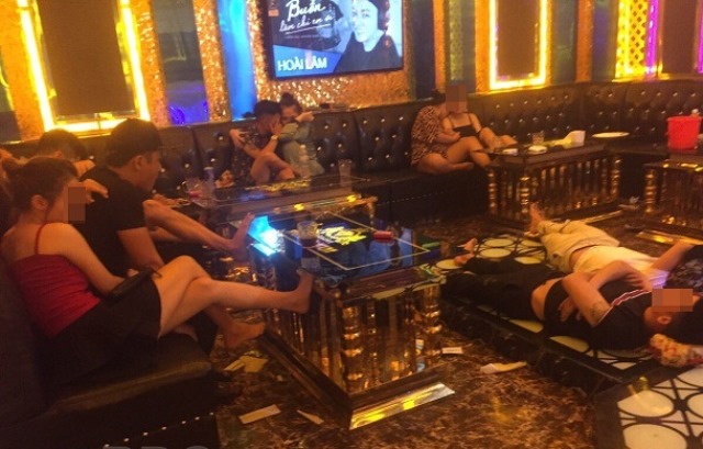 Bình Định: Phạt quán karaoke Hoàng Kim, để khách sử dụng ma túy giữa mùa dịch