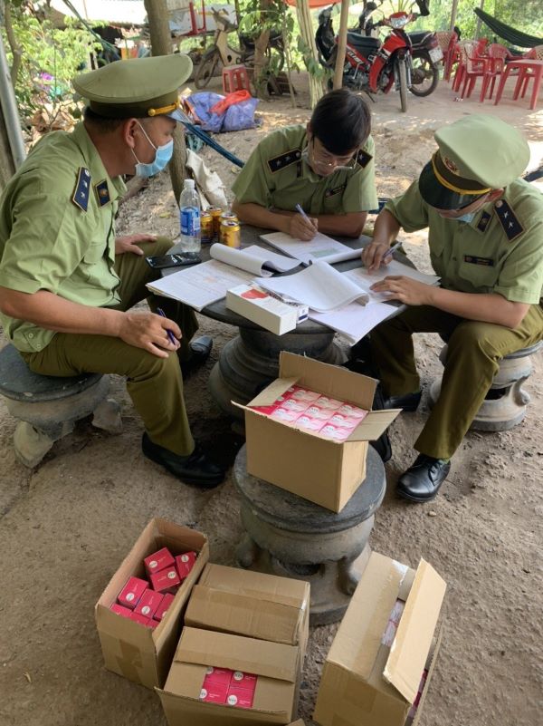 Thừa Thiên Huế: Liên tiếp, bắt giữ hơn 1.250 sản phẩm nhập lậu