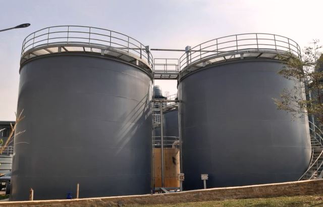 Hệ thống khu xử l&yacute; nước rỉ r&aacute;c tại b&atilde;i r&aacute;c Kh&aacute;nh Sơn, TP Đ&agrave; Nẵng ứng dụng c&ocirc;ng nghệ xử l&yacute; sinh học yếm kh&iacute; kết hợp với xử l&yacute; h&oacute;a l&yacute;.